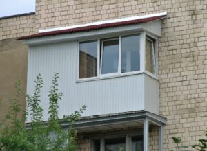 застеклить балкон, металлопластиковые балконы, пластиковые окна на балкон