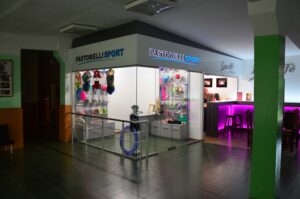 скляна перегородка для магазину