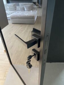 дверна ручка в стилі лофт фурнітура в лофт стилі чорного кольору